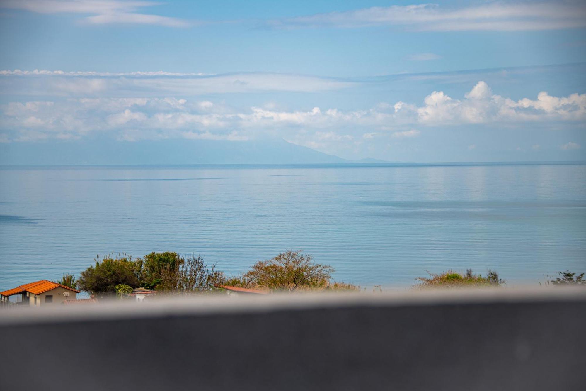 Relax Apartments Alexandroupoli Bagian luar foto