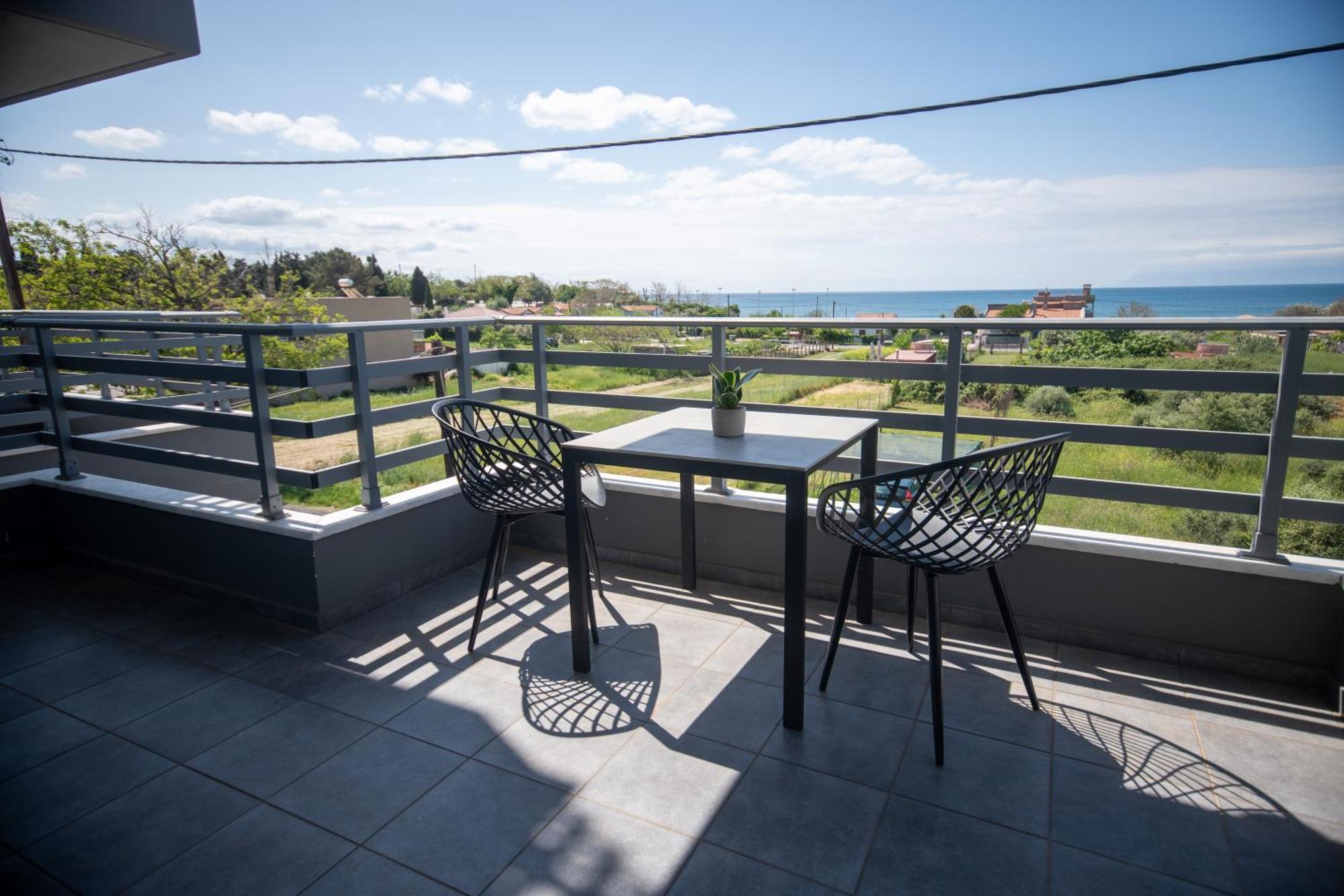 Relax Apartments Alexandroupoli Bagian luar foto