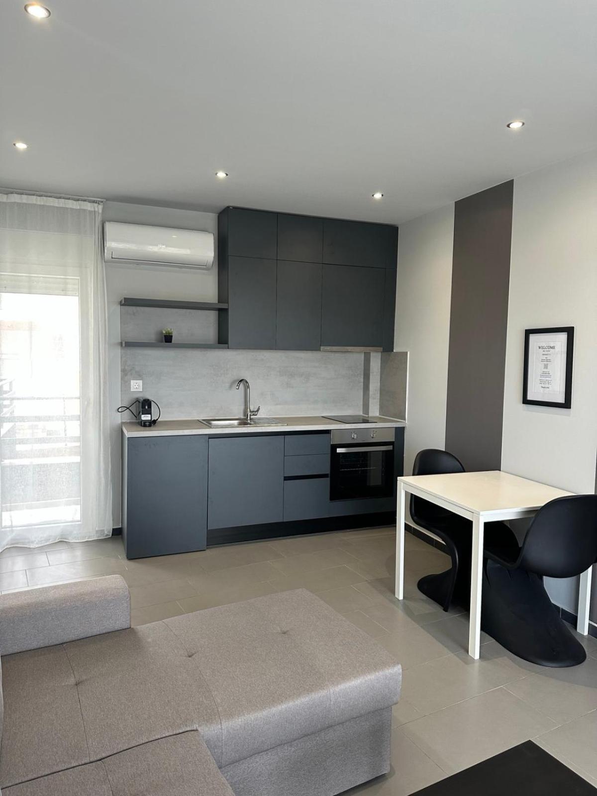 Relax Apartments Alexandroupoli Bagian luar foto